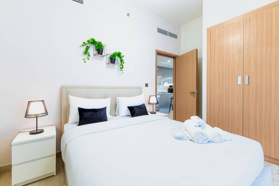 8 Bed 3. jpg