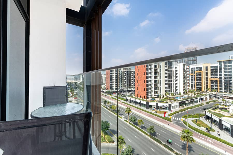 14 Balcony 2. jpg
