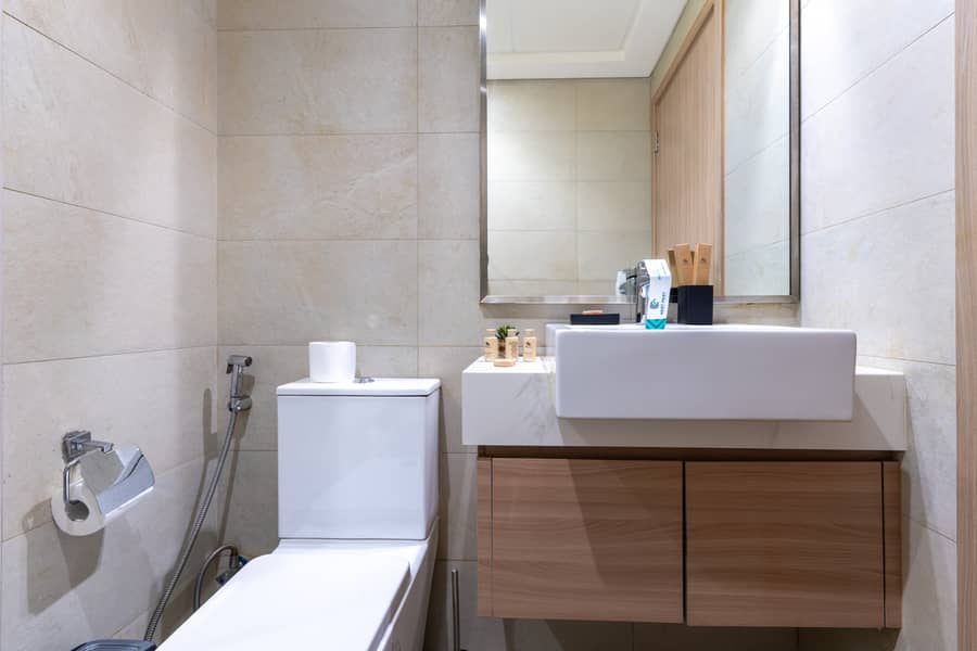 11 Washroom 2. jpg