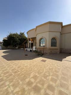 فیلا في الظيت الجنوبي،الظيت 4 غرف 75000 درهم - 14225470