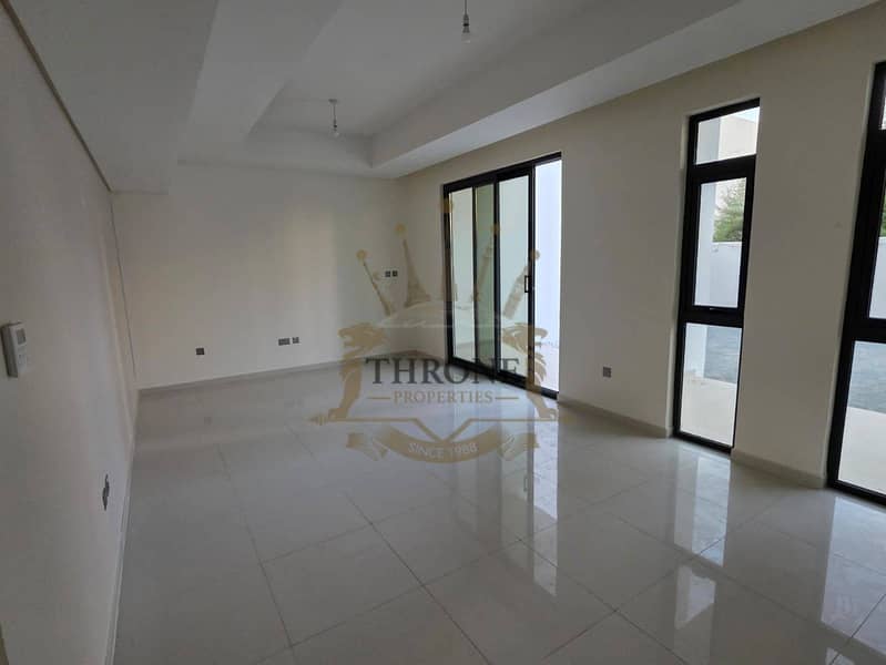 R2-M| BEST PRICE | VASTU| HUGE BUILT-UP