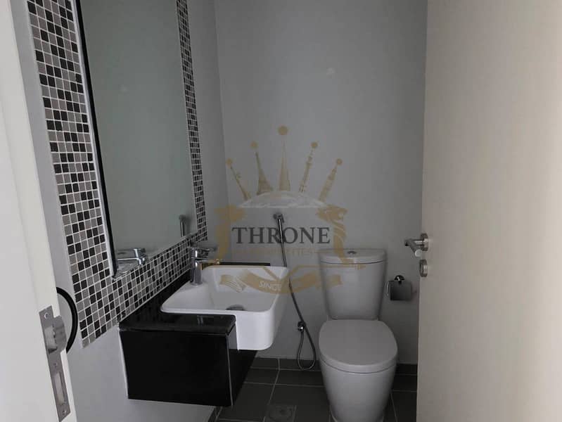 R2-M| BEST PRICE | VASTU| HUGE BUILT-UP - Image 7