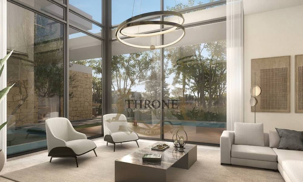 CLOSE TO POOL AND PARK/SINGLE ROW / CORNER UNIT