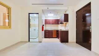 شقة في نايف،ديرة 1 غرفة 43000 درهم - 6551841