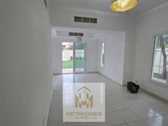 فیلا في الينابيع 12،الينابيع 3 غرف 240000 درهم - 14227012