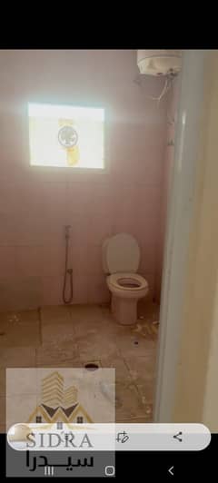 The Arab House in Al Rashidiya 3, Ajman, is close to all services.