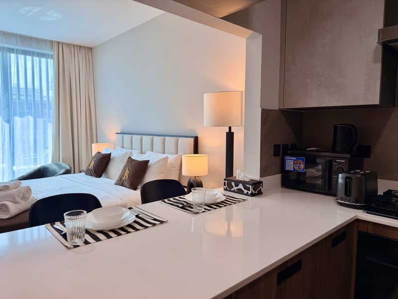 Urban Lifestyle | Smart Buy | Furnished - Image 4