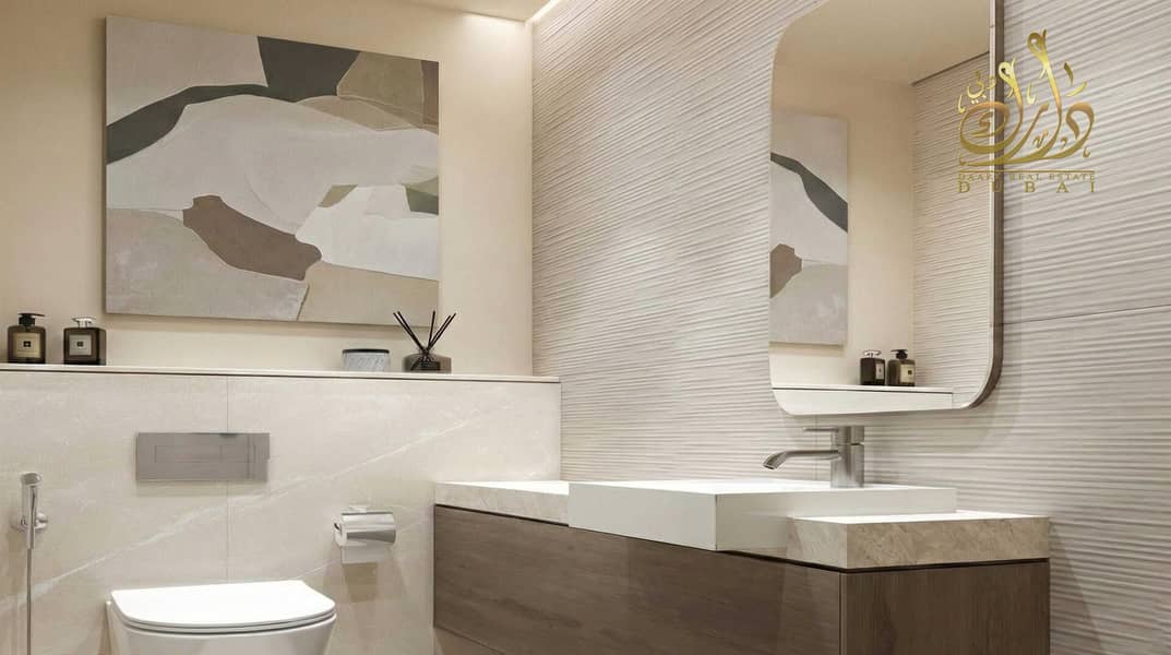 11 Bathroom. jpg