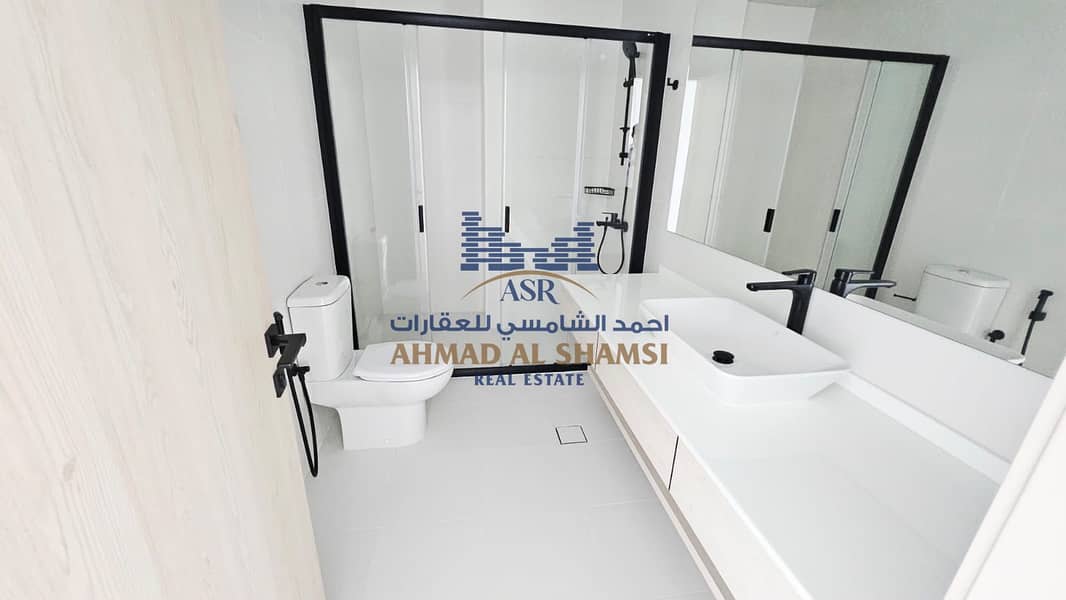 Luxurious New 3BR + Maids Room || Waterfront || Panoramic View || 2 Car Parkings || Big Terrace || All Amenities Free - Image 24