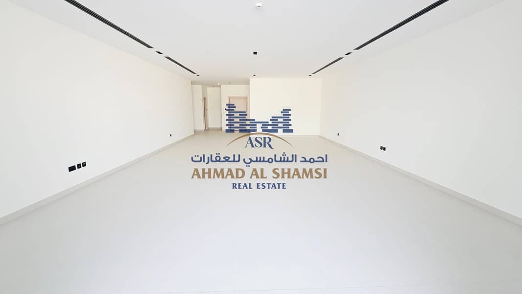 Luxurious New 3BR + Maids Room || Waterfront || Panoramic View || 2 Car Parkings || Big Terrace || All Amenities Free - Image 28