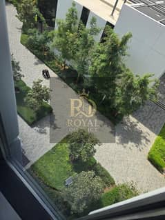 امتلك شقة فاخرة وواسعة | بحديقة خاصة | موقع مميز | في قلب الزاهية أب تاون | تملك حر لجميع الجنسيات