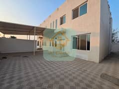 فيلتين للبيع - قطعة أرض مسجلة واحدة - مؤجرة - فرصة للمستثمرين