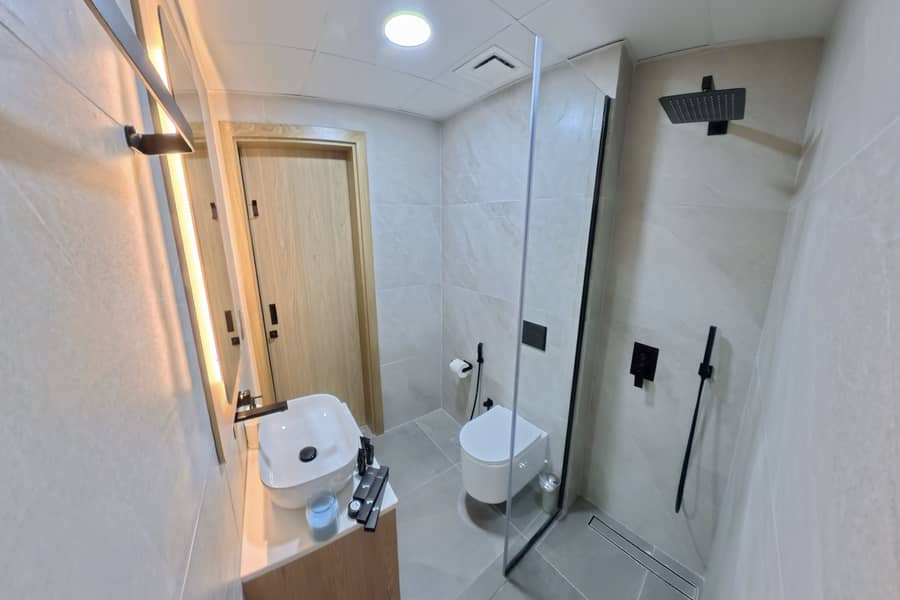 Urban Lifestyle | Smart Investment | Prime Location - Image 9