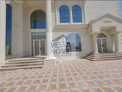 Standalone - 7 Bedrooms - Outside & Inside Kitchen