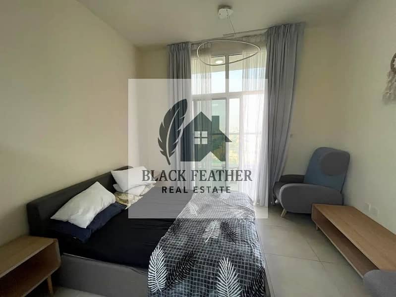 STUDIO FOR SALE/ FURNISHED/ CHILLER FREE