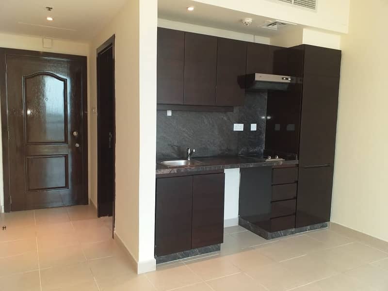 Studio: only 38k with Marina View Studio: only 38k with Marina View