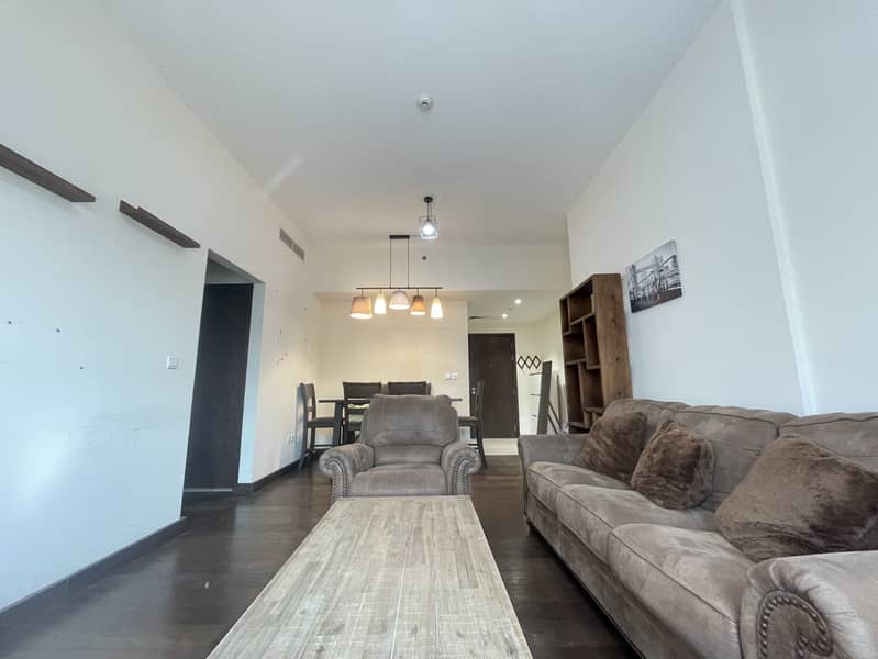 FULLY FURNISHED 1BHK CLOSE KITCHEN 1 CHEQUE PAYMENT