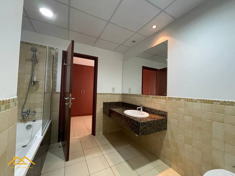 High‑Floor | Fully Furnished | Rented Investment Unit