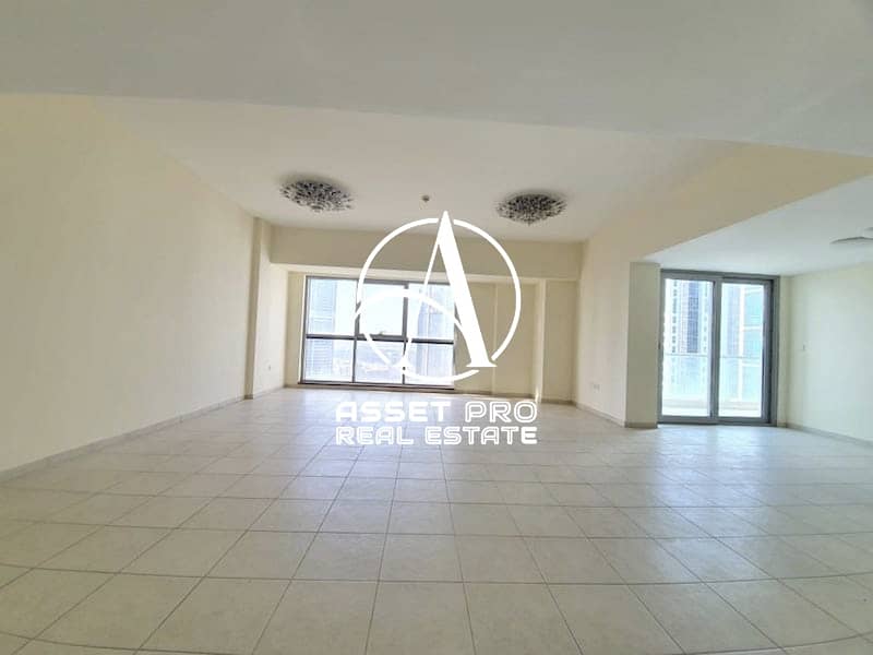 Big Apt | Open View | Maid/ Store Room