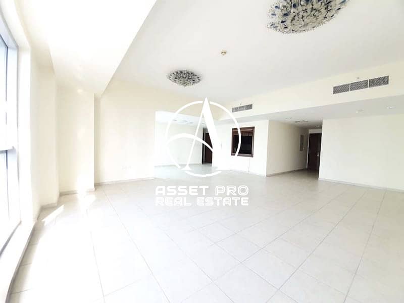 Big Apt | Open View | Maid/ Store Room