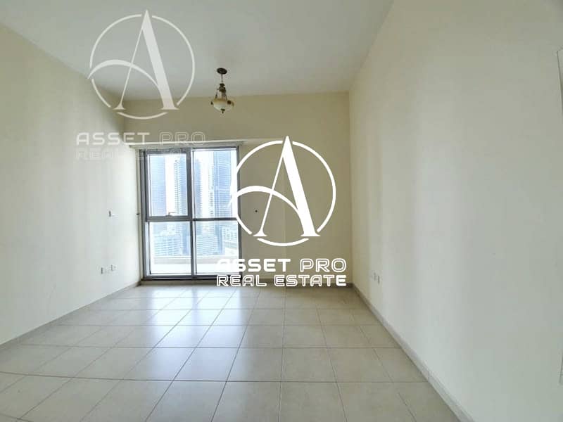 Big Apt | Open View | Maid/ Store Room