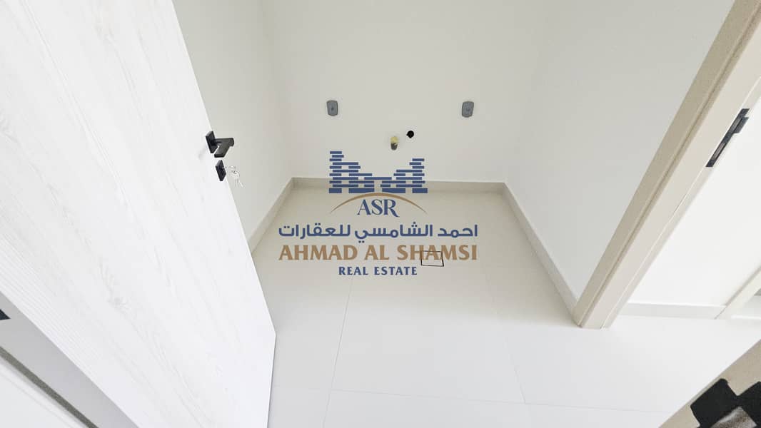 Modern Design || Fully Brand New || Fully Sea View || 3BHK + Maid || All Master || Gym,Pool, Play Area || 2 Parking || Ready To Move || On Very Prime location - Image 23