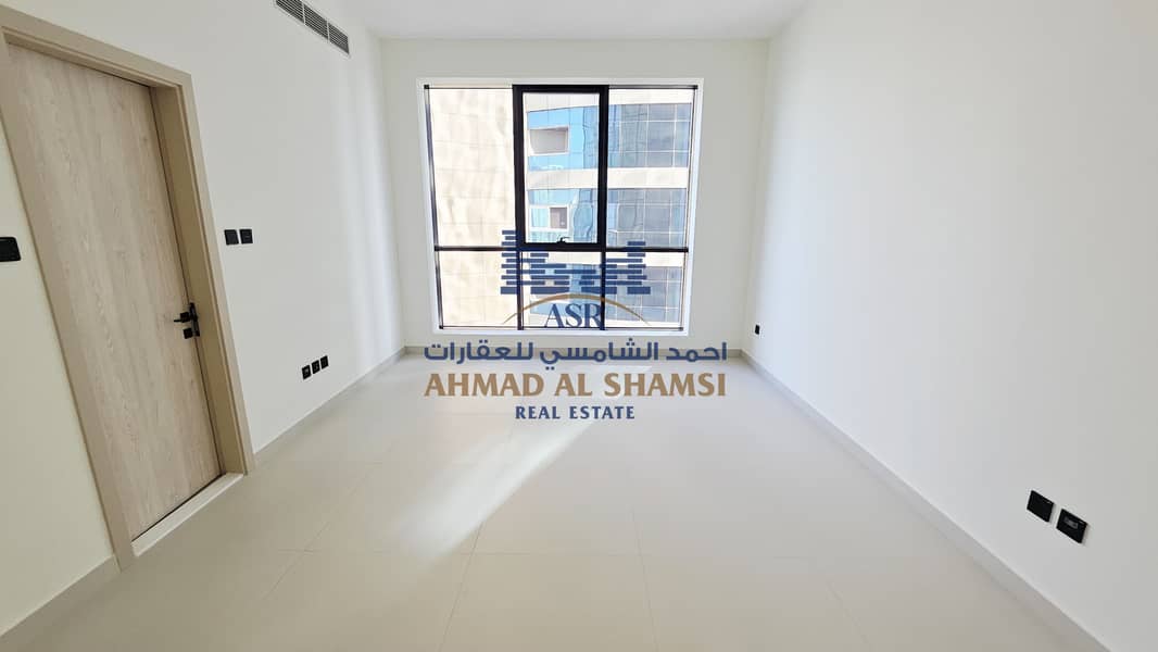 Modern Design || Fully Brand New || Fully Sea View || 3BHK + Maid || All Master || Gym,Pool, Play Area || 2 Parking || Ready To Move || On Very Prime location - Image 33