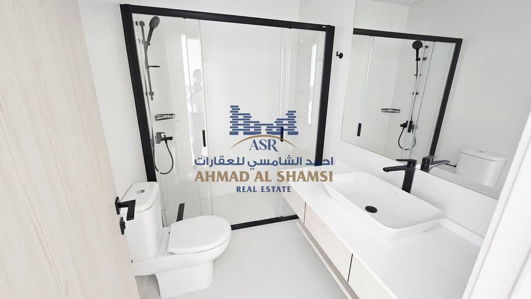 Modern Design || Fully Brand New || Fully Sea View || 3BHK + Maid || All Master || Gym,Pool, Play Area || 2 Parking || Ready To Move || On Very Prime location - Image 40