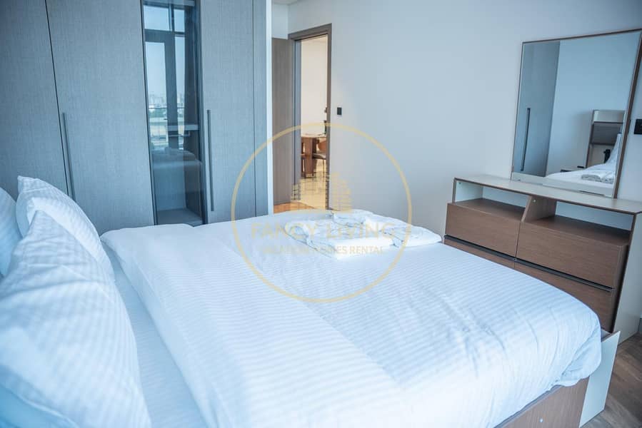 Luxury 1BHK Stay in Royal Regency Tower - Image 3