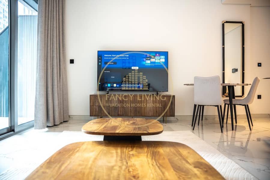 Luxury Studio Stay in Royal Regency Tower - Image 2