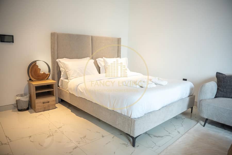 Luxury Studio Stay in Royal Regency Tower - Image 5