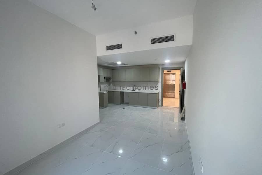 UNFURNISHED | HIGH FLOOR | VACANT FEB 2026 - Image 4