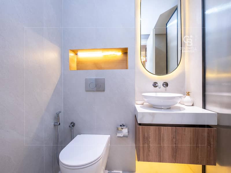 Near Handover|Modern & Stylish|Mortgage Available - Image 15