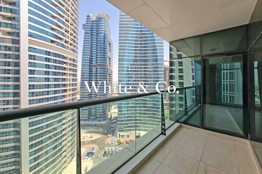Spacious Unit | High Floor | Investment Spacious Unit | High Floor | Investment