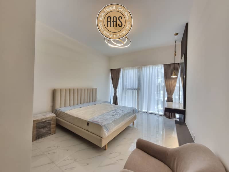 Brand New Luxurious 1-Bedroom Apartment with Study Room | Fully Furnished - Image 6