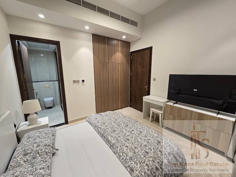 Brand New Fully Furnished | Pool & Park View | Prime Location - Image 9