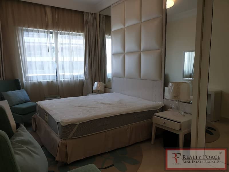 FULLY FURNISHED | PALACE FACING | HIGH FLOOR