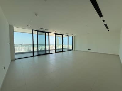 4 Camere Appartamento in Vendita a Al Khan, Sharjah - WhatsApp Image 2026-02-09 at 1.14. 50 PM. jpeg 4 Camere Appartamento in Vendita a Al Khan, Sharjah - WhatsApp Image 2026-02-09 at 1.14. 50 PM. jpeg