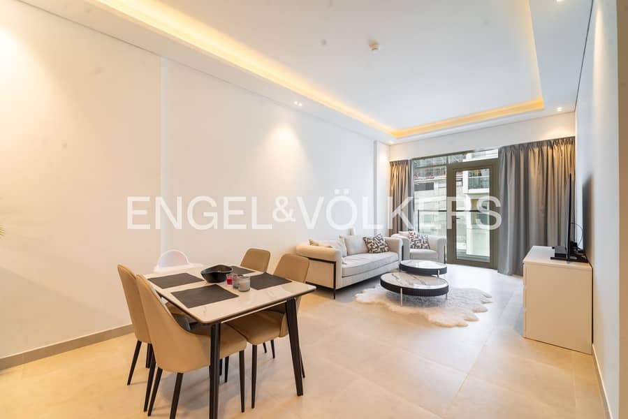 Stunning Unit | Vacant | Immaculate Stunning Unit | Vacant | Immaculate