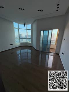 غرفتين وصاله وغرفة خادمه ابراج الخور المساحه 1413 قدم الشقه فاضيه اطلاله برج الساعه السعر 490 الف درهم