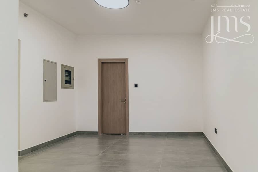 15 Tower B Unit 301_65. jpg