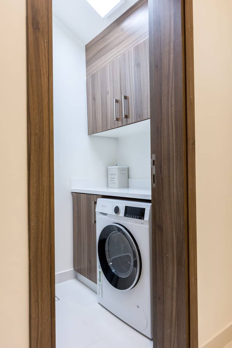 11 laundry room . jpg