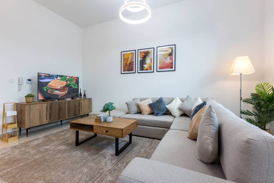 14 living area 1. jpg