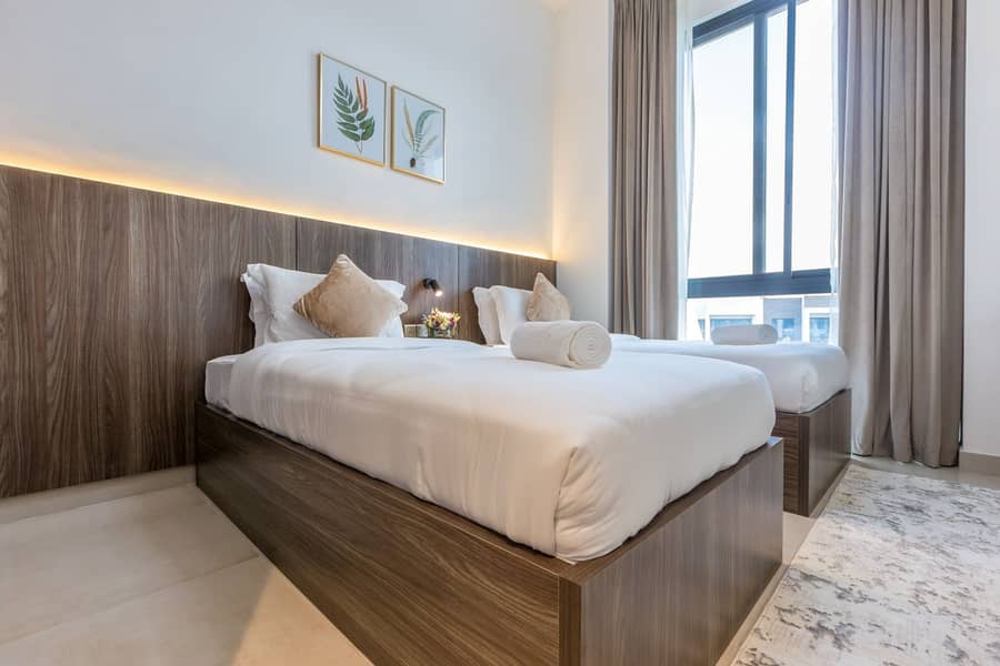 26 2nd bedroom with twin beds . jpg
