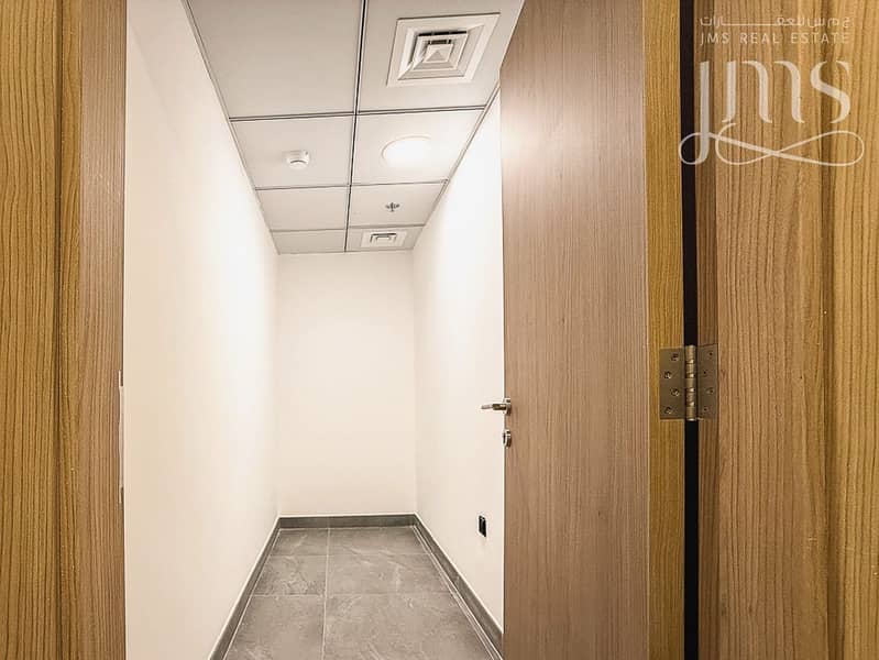 12 Tower B Unit 303_26. jpg