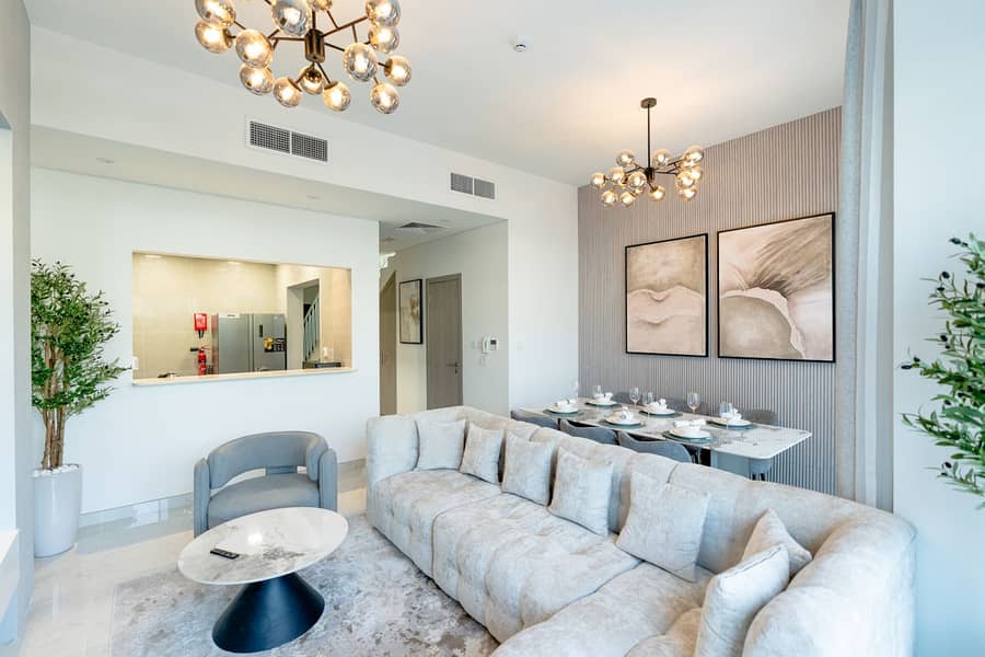 6 living area . jpg