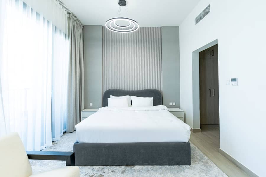 24 main bedroom 1. jpg
