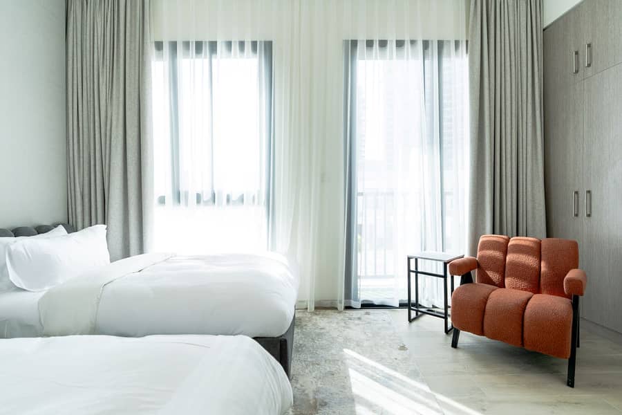 32 seond bedroom twin with view . jpg