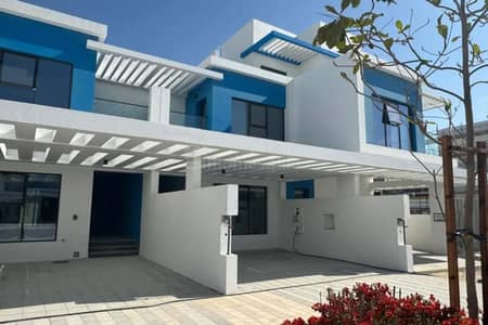 5 Slaapkamers Townhouse te Huur in DAMAC Lagoons, Dubai - Rijwoning in DAMAC Lagoons,Santorini, 5 slaapkamers, 200000 AED - 14249503 5 Slaapkamers Townhouse te Huur in DAMAC Lagoons, Dubai - Rijwoning in DAMAC Lagoons,Santorini, 5 slaapkamers, 200000 AED - 14249503