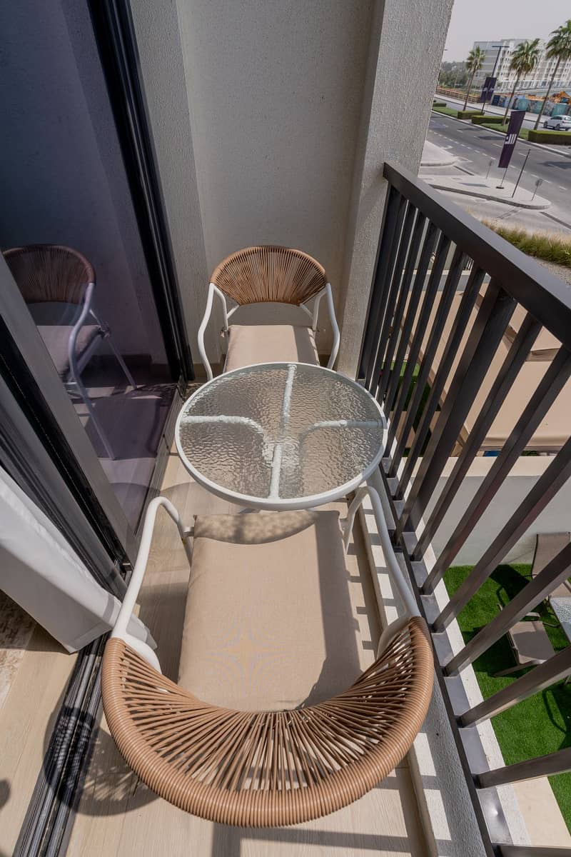 25 balcony 3. jpg